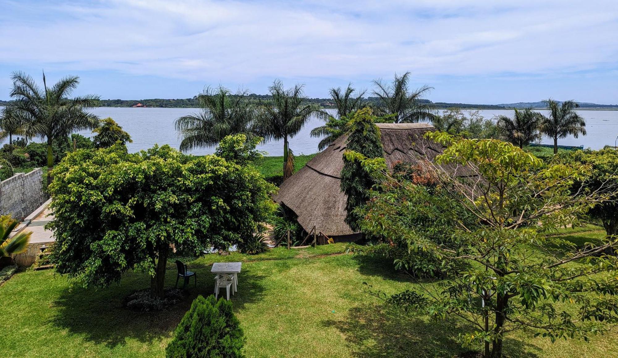 Oslo Gardens Bed & Breakfast Entebbe Exterior photo